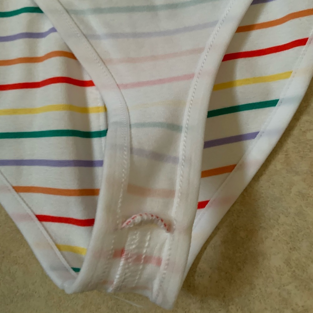 LMT: Nike Retro Femme All-Over Thin Stripe Bodysuit - Picture 11 of 14